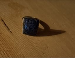 Silberring mit Lapislazuli