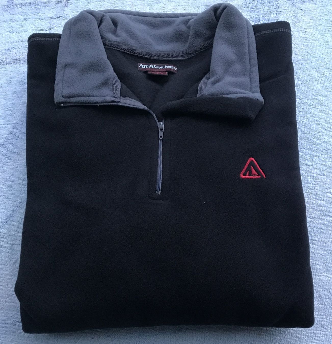 Pullover & Sweatshirts: WINTER / FRÜHLINGS PULLOVER NEU & ORIGINALVERPACKT GRÖSSE XL – Neu und originalverpackt aus Ostermundigen von Wyatt-Earp