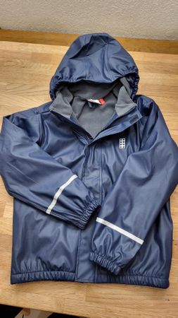 Regenjacke Lego Wear blau mit Fleecefutter Grösse 134