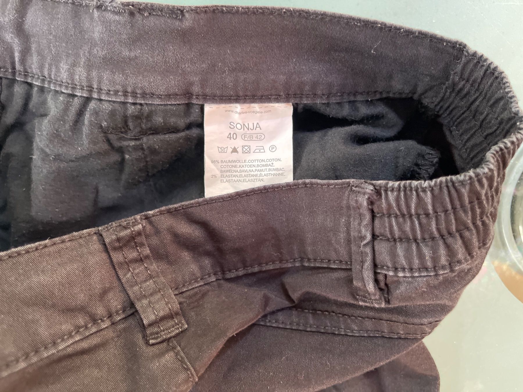 Pantaloni: Jeans Capri Kingfield in colore nero – Usato da Gordevio venduto da LanaZimm 7