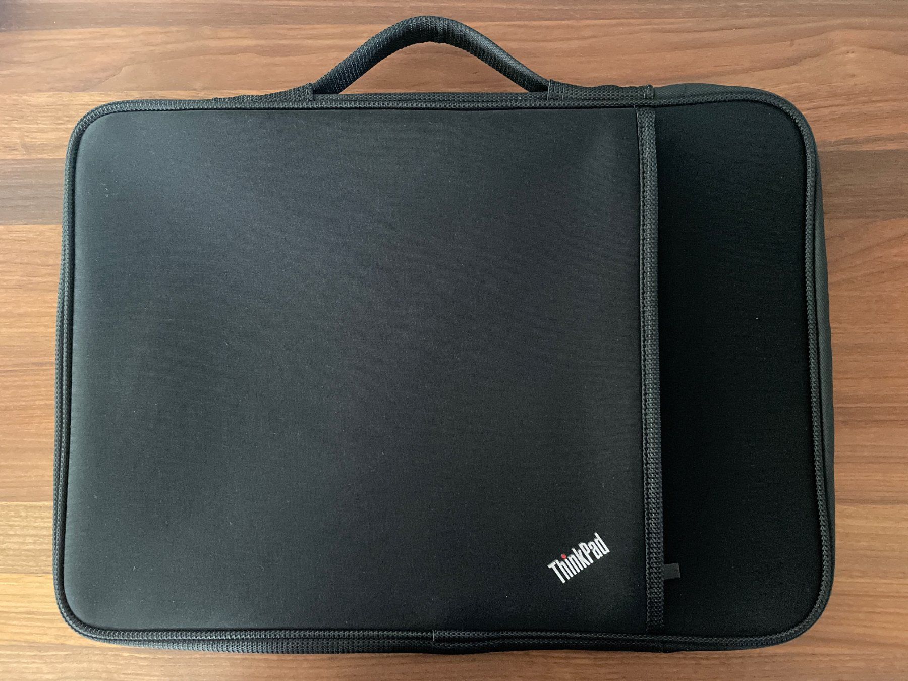 Lenovo Taschen: Laptop Schutzhülle / Sleeve / Tasche 15" – Gebraucht aus Laupen BE von sabale 1