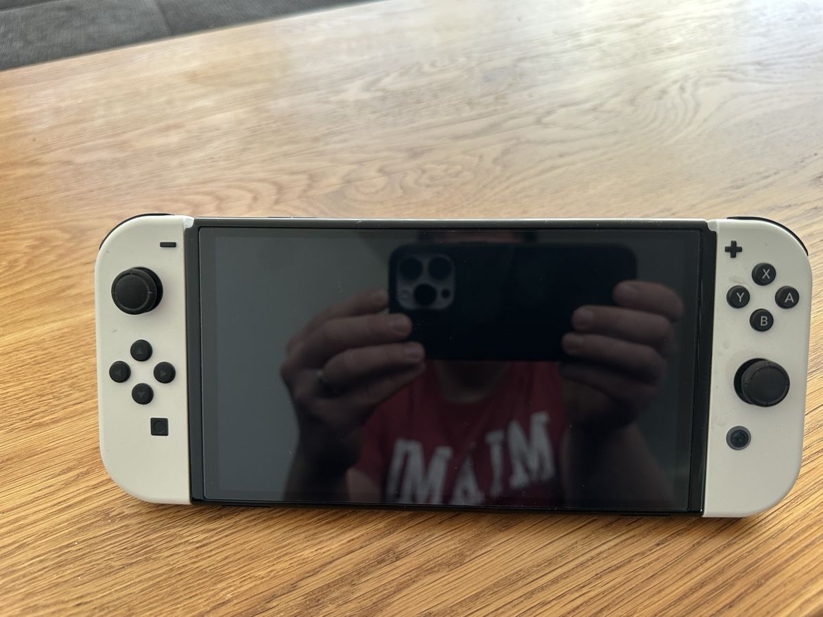Nintendo Console: Nintendo Switch OLED Weiss - Top Zustand – Usato da Subingen venduto da lda_9hcr 2