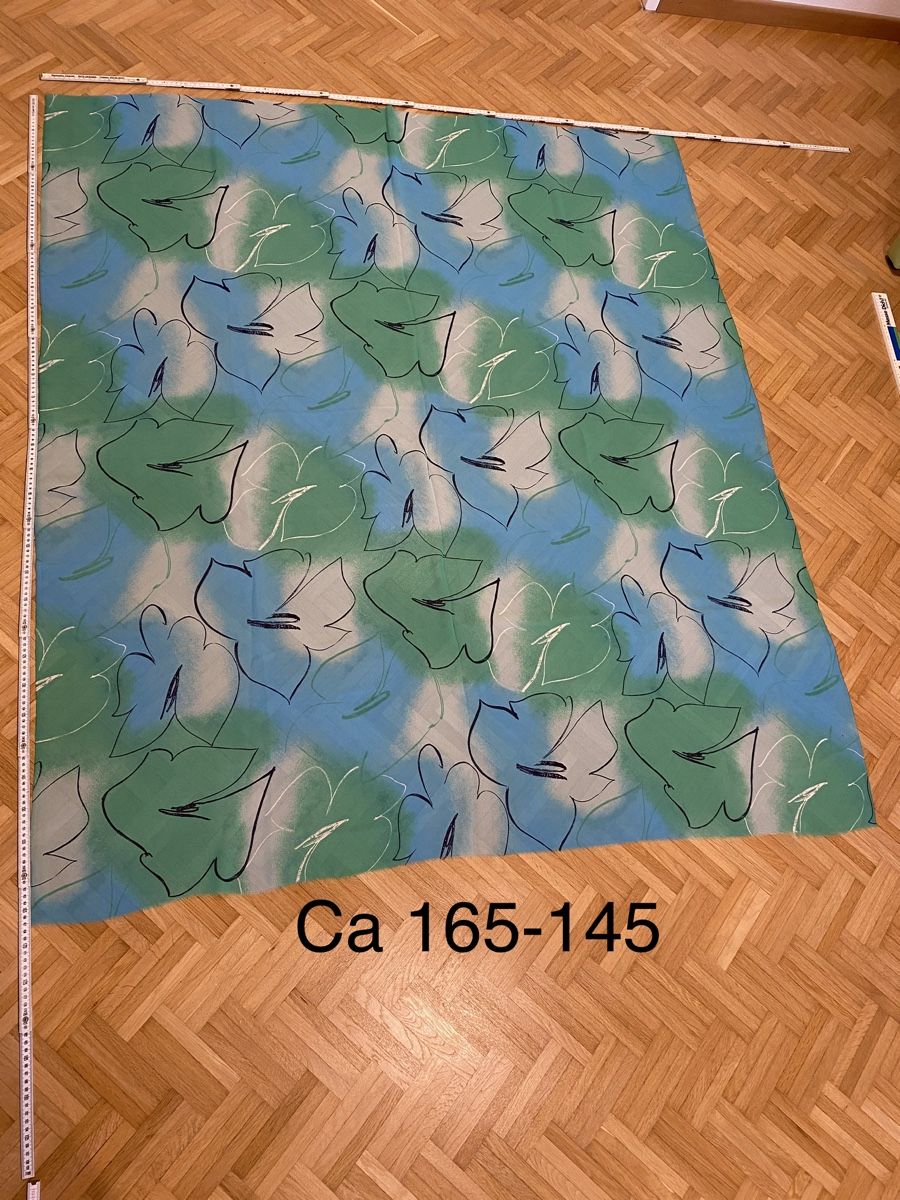 Tessuti: Türkis Stoff mit Blumenmuster, ca. 165x145cm – Nuovo (secondo la descrizione) da Flawil venduto da sonnengeist 3