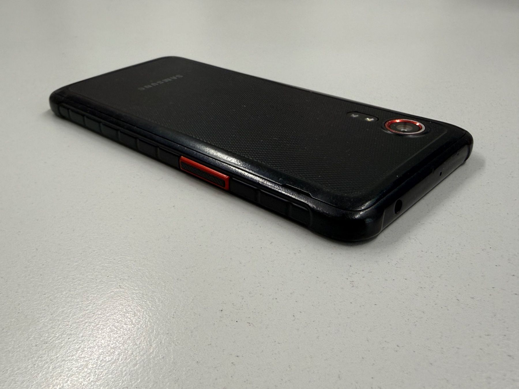 Samsung Telefoni cellulari / Smartphones: Samsung Galaxy XCover 5 – Usato da Zug venduto da ElPhone 2