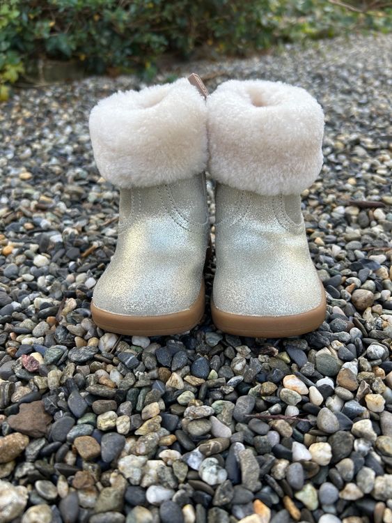 Bottines UGG argent dor m tallis pointure 18 Kaufen auf Ricardo