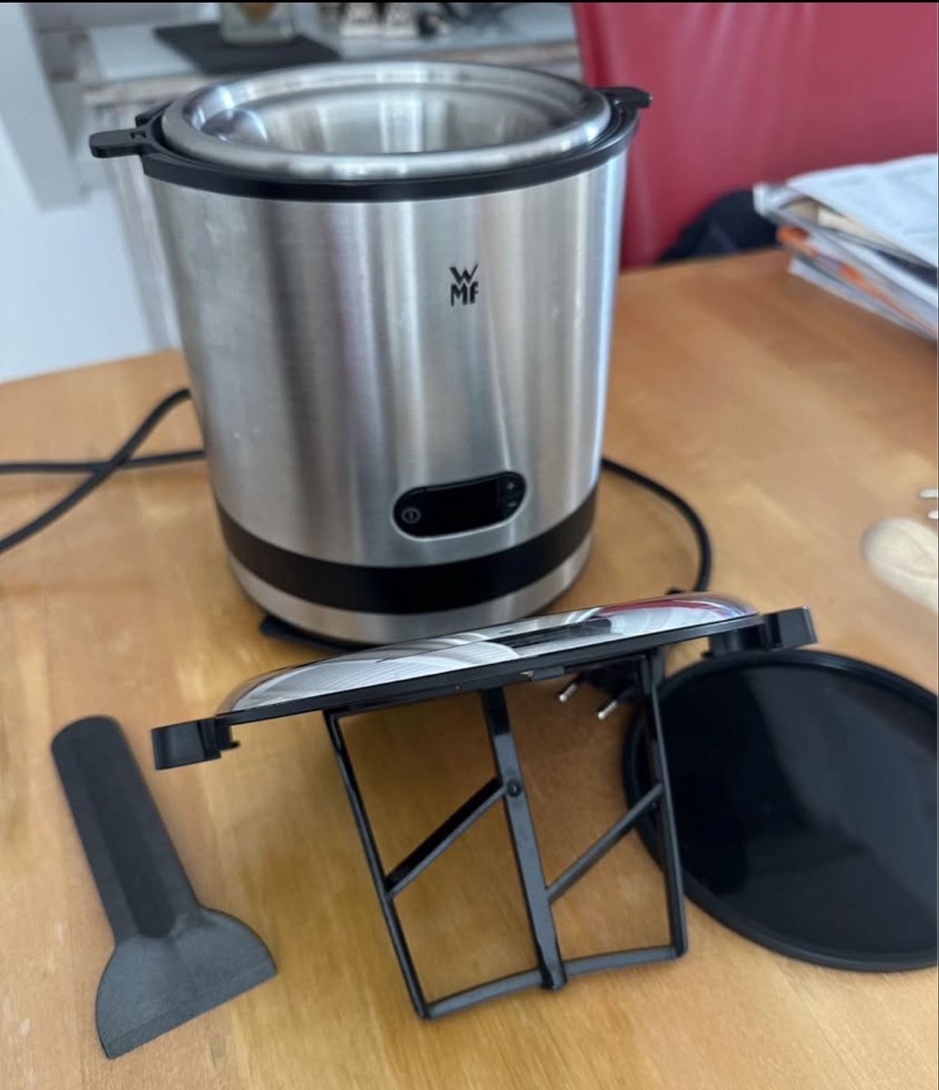 WMF Küchengeräte: Eismaschine fast neue von WMF – Gebraucht aus Hombrechtikon von maryg01 2