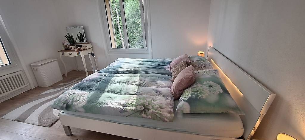 Betten: Bett Rahmen 180x200 – Gebraucht aus Zürich von AnastasiyaK 2