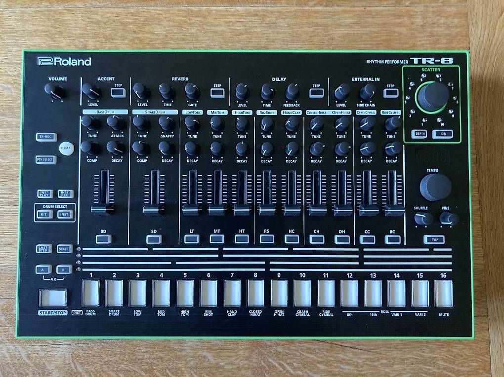 Strumenti musicali: Roland TR-8 inkl. Netzteil – Usato da Gümmenen venduto da darthmath 1