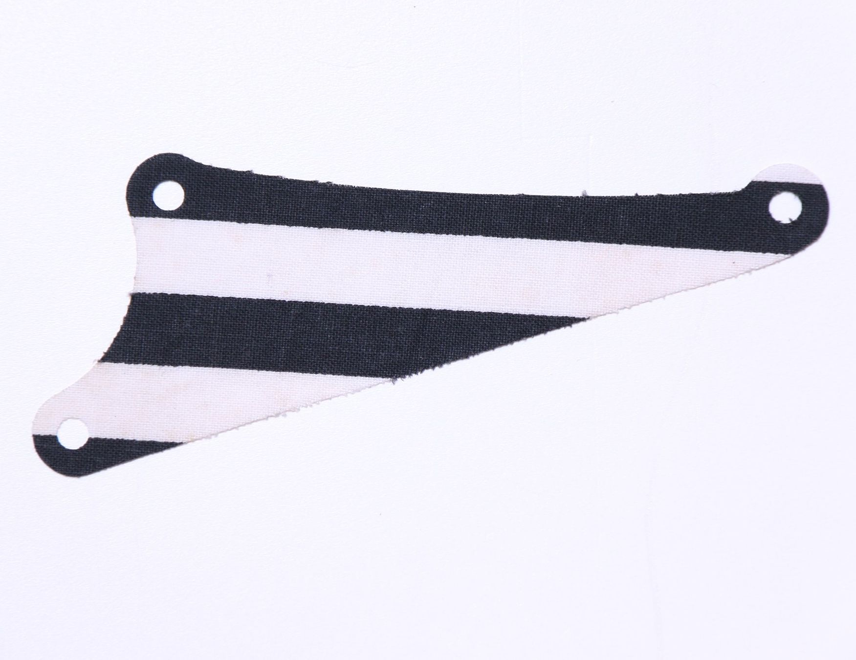 Lego Spielzeuge: Cloth Sail Triangular Small with Black Stripes Pattern – Gebraucht aus Hettlingen von Scholi99