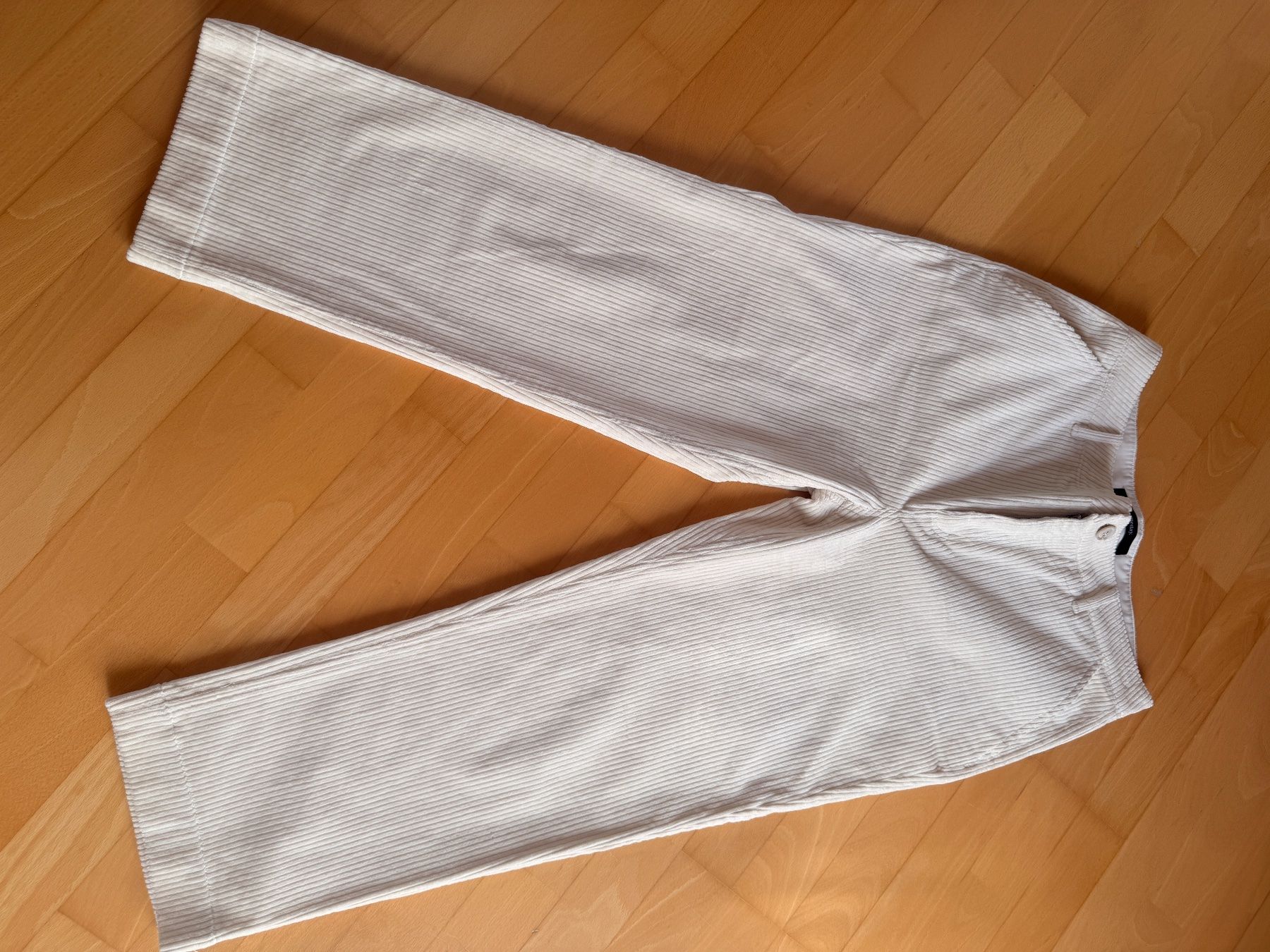 Someday Pantaloni: Culotte – Usato da Mastrils venduto da Laura8sevilla