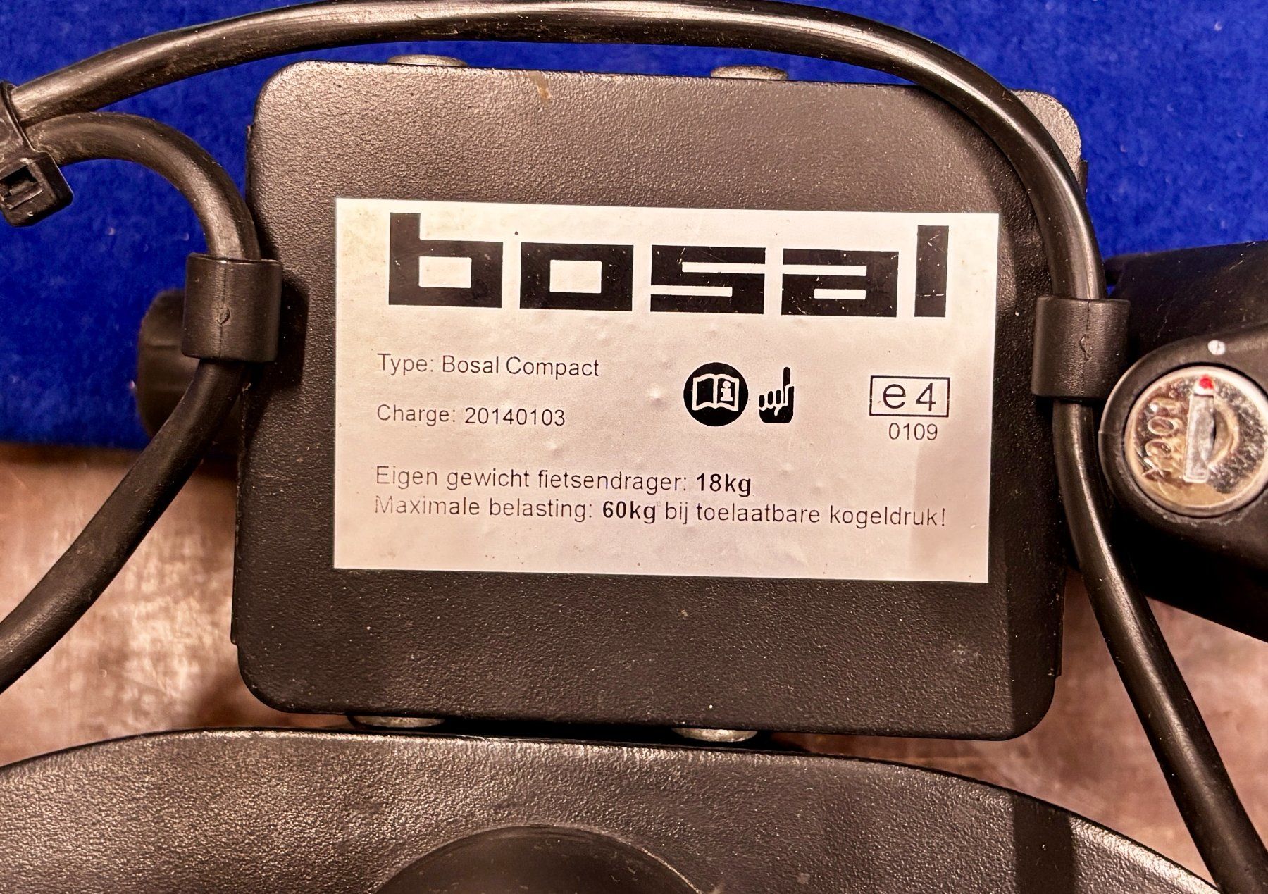 Anhängerkupplungen: Fahrradträger Anhängerkupplung Bosal Compact – Gebraucht aus Wettingen von blicklicht 3