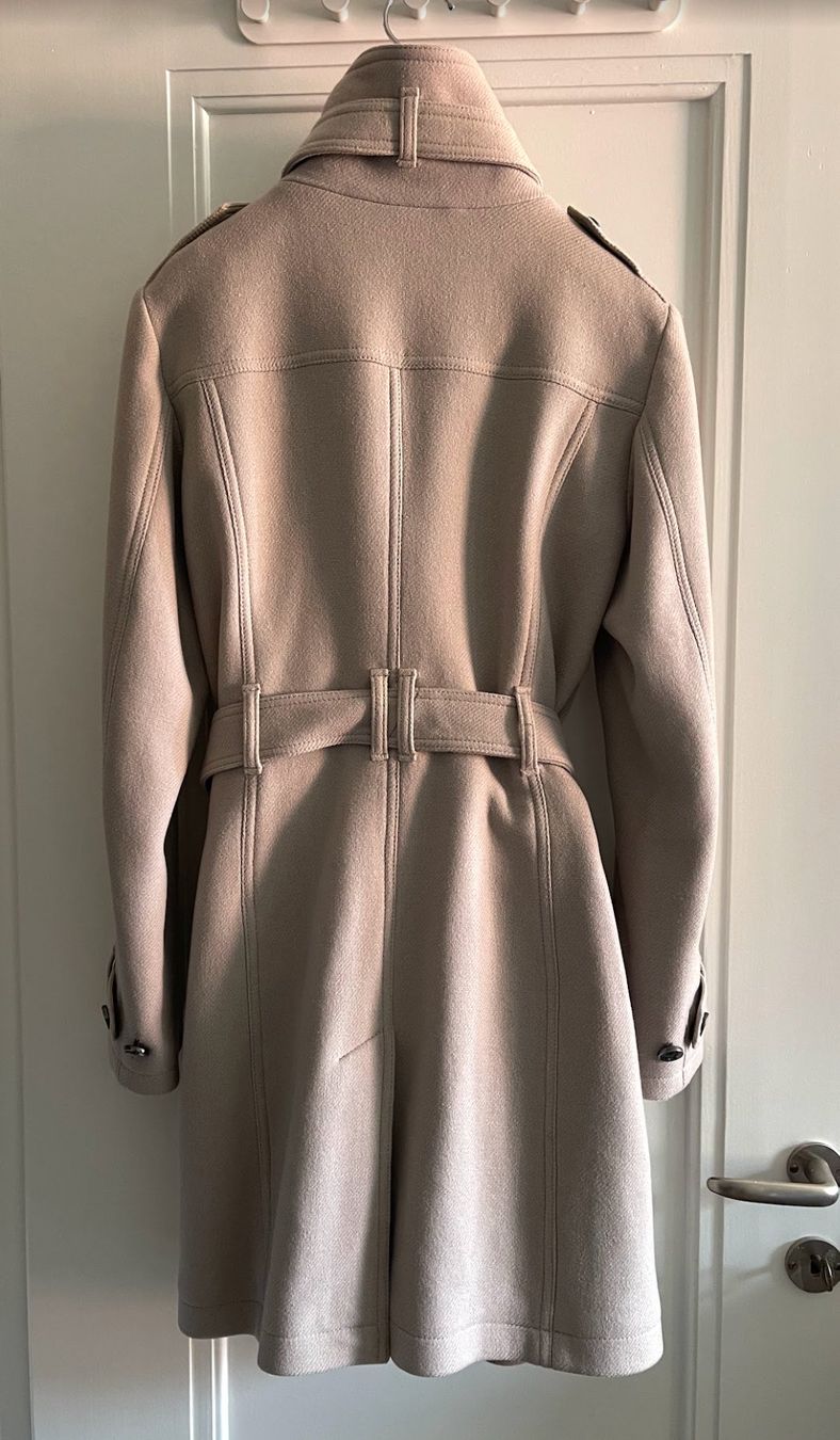 Burberry Cappotti: Burberry Brit wool-cashmere blend coat – Usato da Zürich venduto da aliiix 1