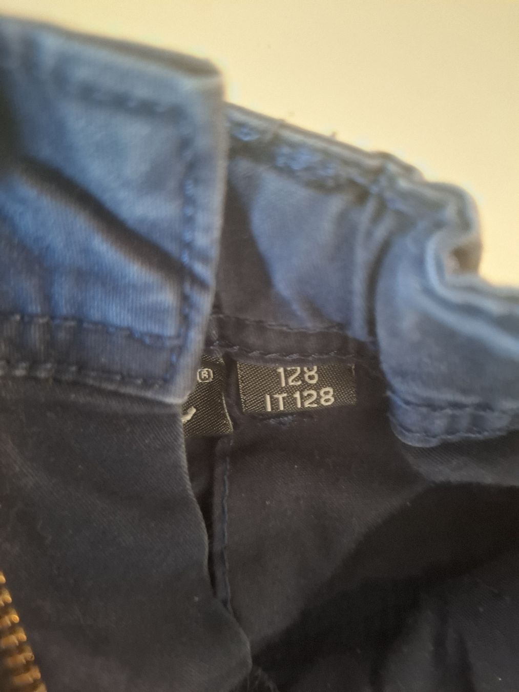 Hosen: Kurze Hosen Junge 116/122/128 – Gebraucht aus Zürich von sil_2yhh 3
