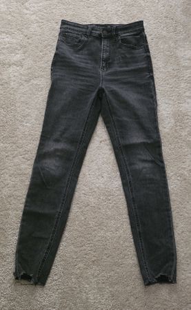 Damen Jeans Stradivarius  Grösse 38 guter Zustand