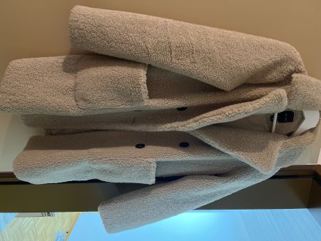 Kuscheliger Teddyfell Mantel für den Winter