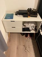 Nachttisch weiss mit zwei Schubladen gebraucht
