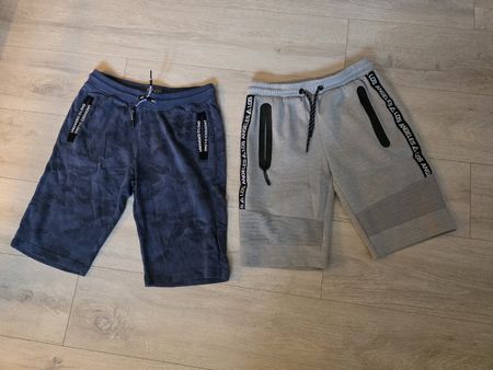 Zwei neuwertige Shorts Set blau und grau guter Zustand 158