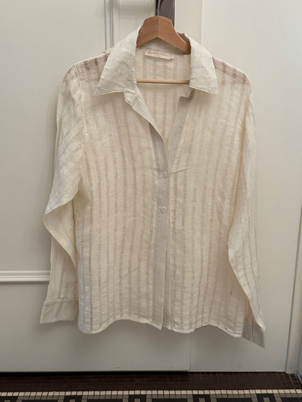 Blusen: Savannah Morrow The Label Shirt – Gebraucht aus Zürich von ele_nd88