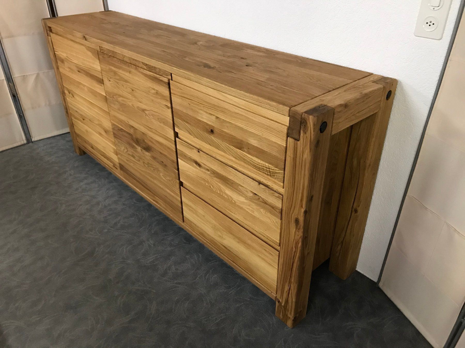 Kommoden: Sideboard Kommode WOODSTOCK 200 cm Eiche massiv – Neu und originalverpackt aus Unterentfelden von moebelrufli 2