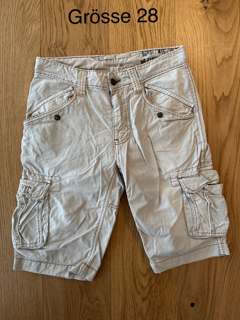 Pantaloni: lässige beige Cargo Shorts Gr. 28 – Nuovo (secondo la descrizione) da Kleindöttingen venduto da CorinaCoco