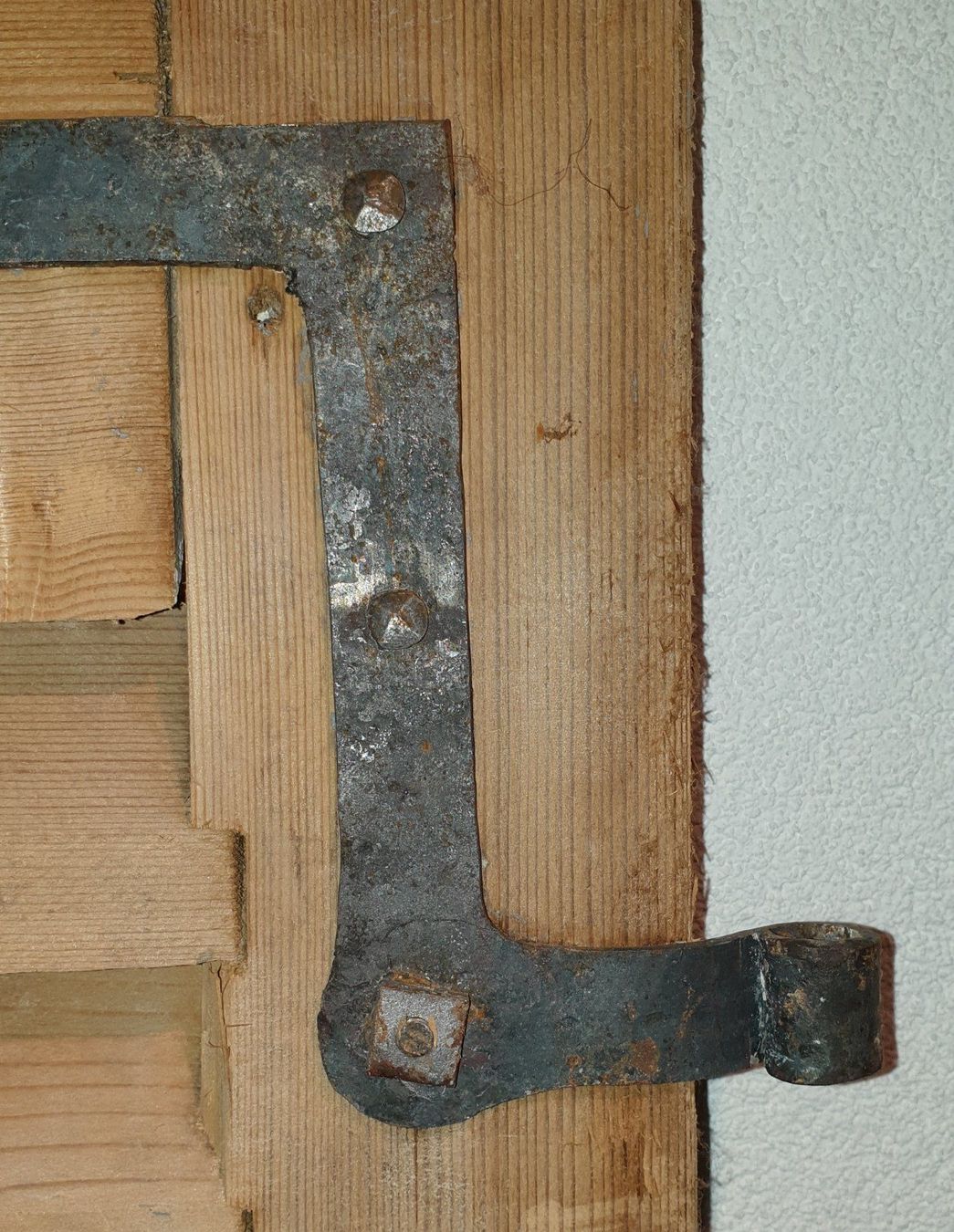 Tutte le decorazioni: Volets anciens (5) sablés pour décoration – Usato da Cernier venduto da Alpin19 5