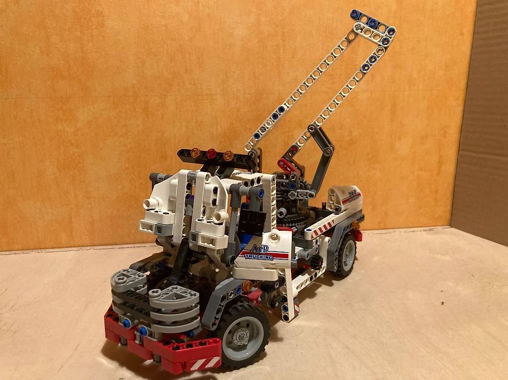 Lego Kit di costruzioni: LEGO Technic - Dépanneuse - Parfait état – Usato da Belmont-sur-Yverdon venduto da Manu1112 1