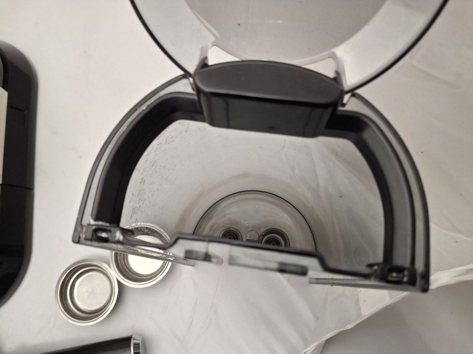 De'Longhi Kaffeemaschinen & Espressomaschinen: DeLonghi EC680.M Espressomaschine Edelstahl – Gebraucht aus Fislisbach von HurtiBrocki 6