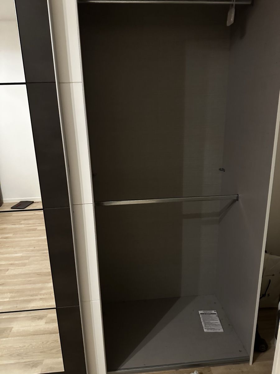 Schränke: Otto Wardrobe with three sliding doors – Gebraucht aus Basel von tar_nq7c 2