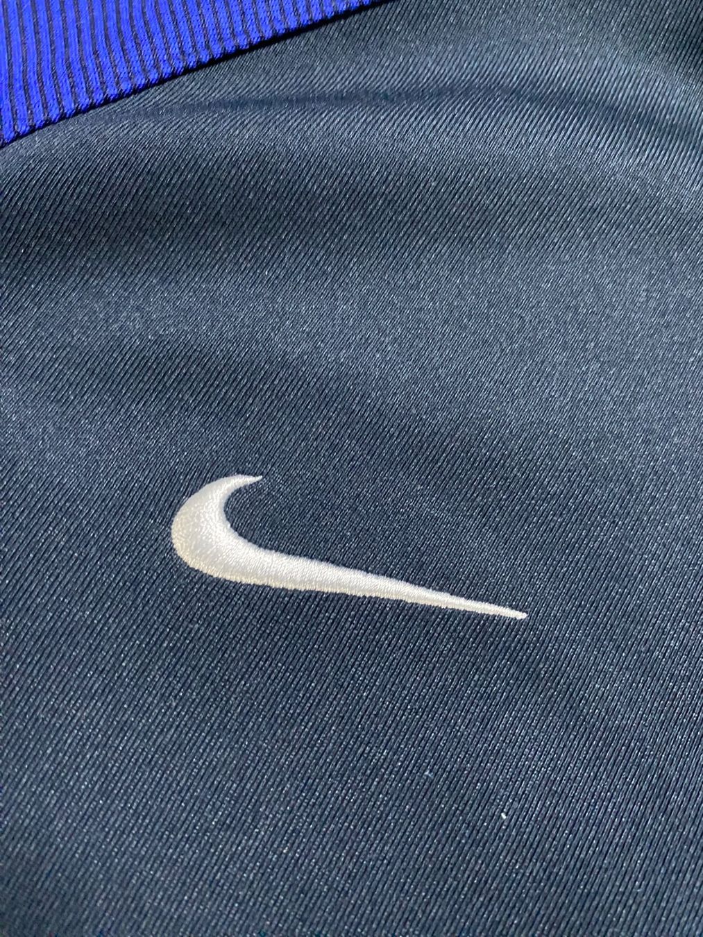 Nike Leibchen & Hosen: Nike PSG Trainingsjacke Dunkelblau M – Gebraucht aus Liestal von Octo_Vintage 3