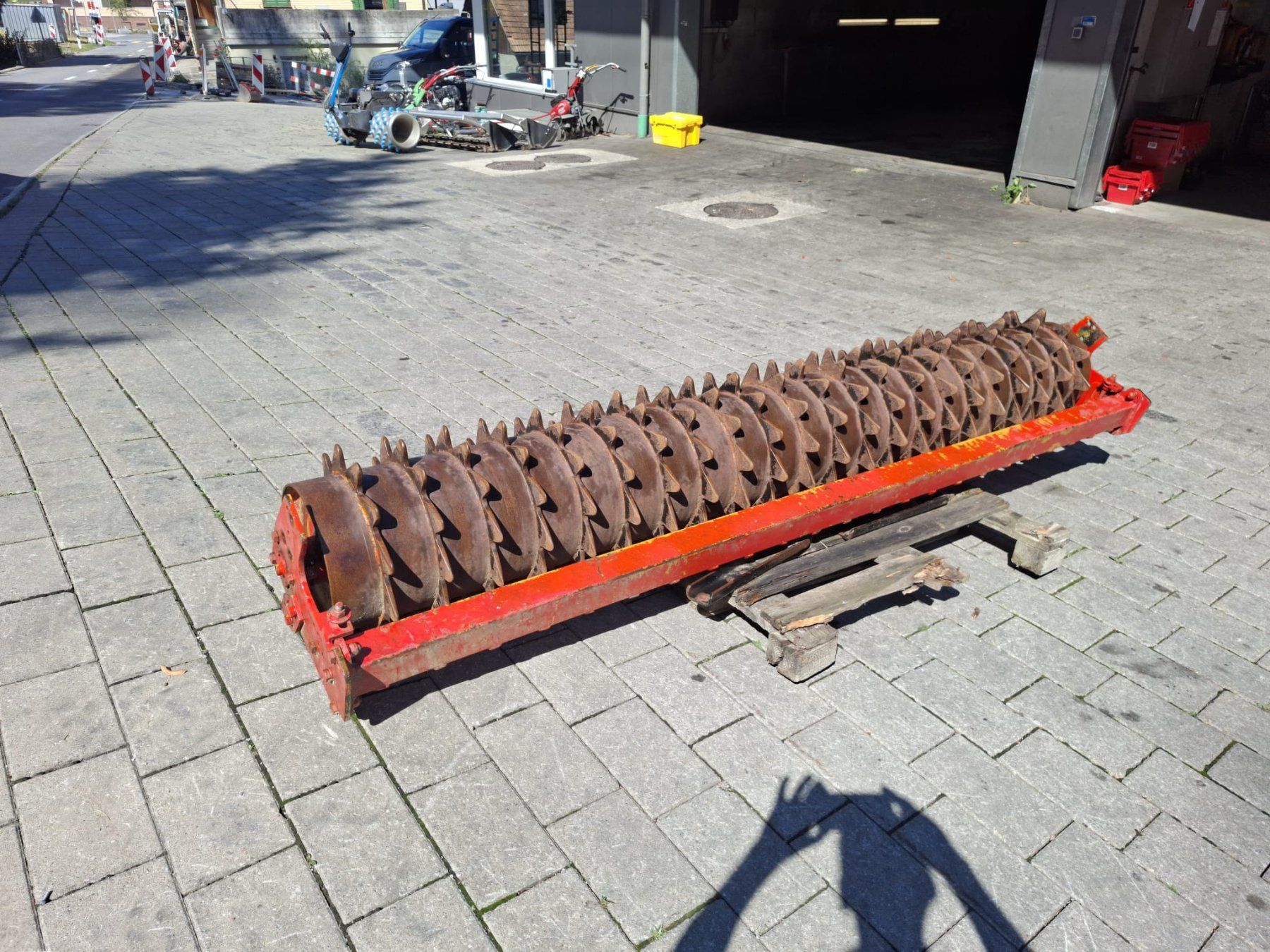 Aratri: Packerwalze 3m – Usato da Menznau venduto da ernilmag 3