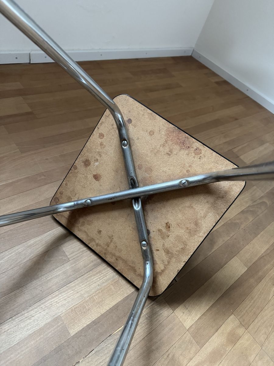 Sgabelli: Retro wood-look laminate stool – Usato da Basel venduto da chuckjr 2