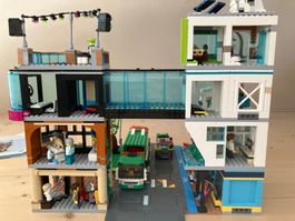 Lego City 60380 Stadtzentrum + Müllauto