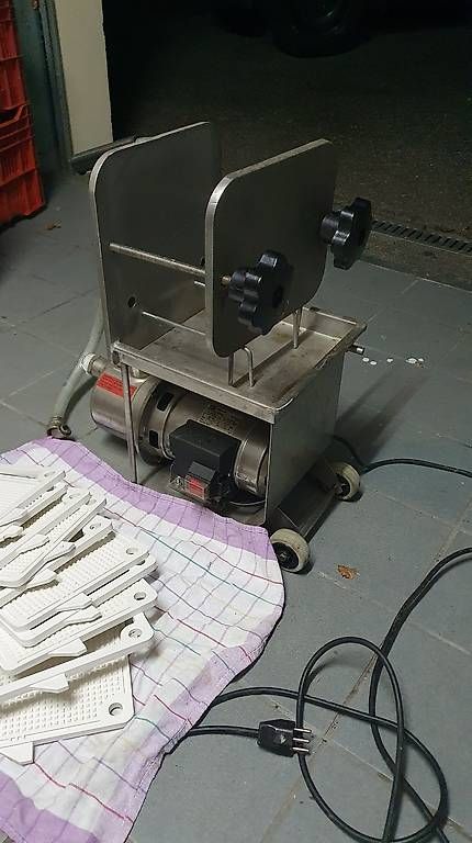 Tutte le macchine: Filtratrice per vino – Usato da Brione sopra Minusio venduto da Noe2702