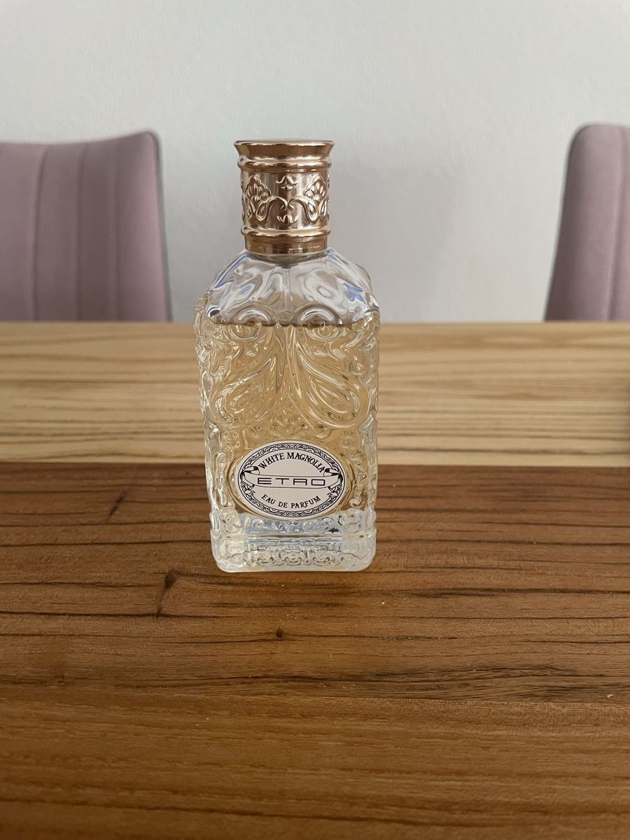 Etro Profumi & Eau de Toilette: Etro White Magnolia Eau de Parfum 100ml – Usato da Münchenstein venduto da FamilieUlmi 1