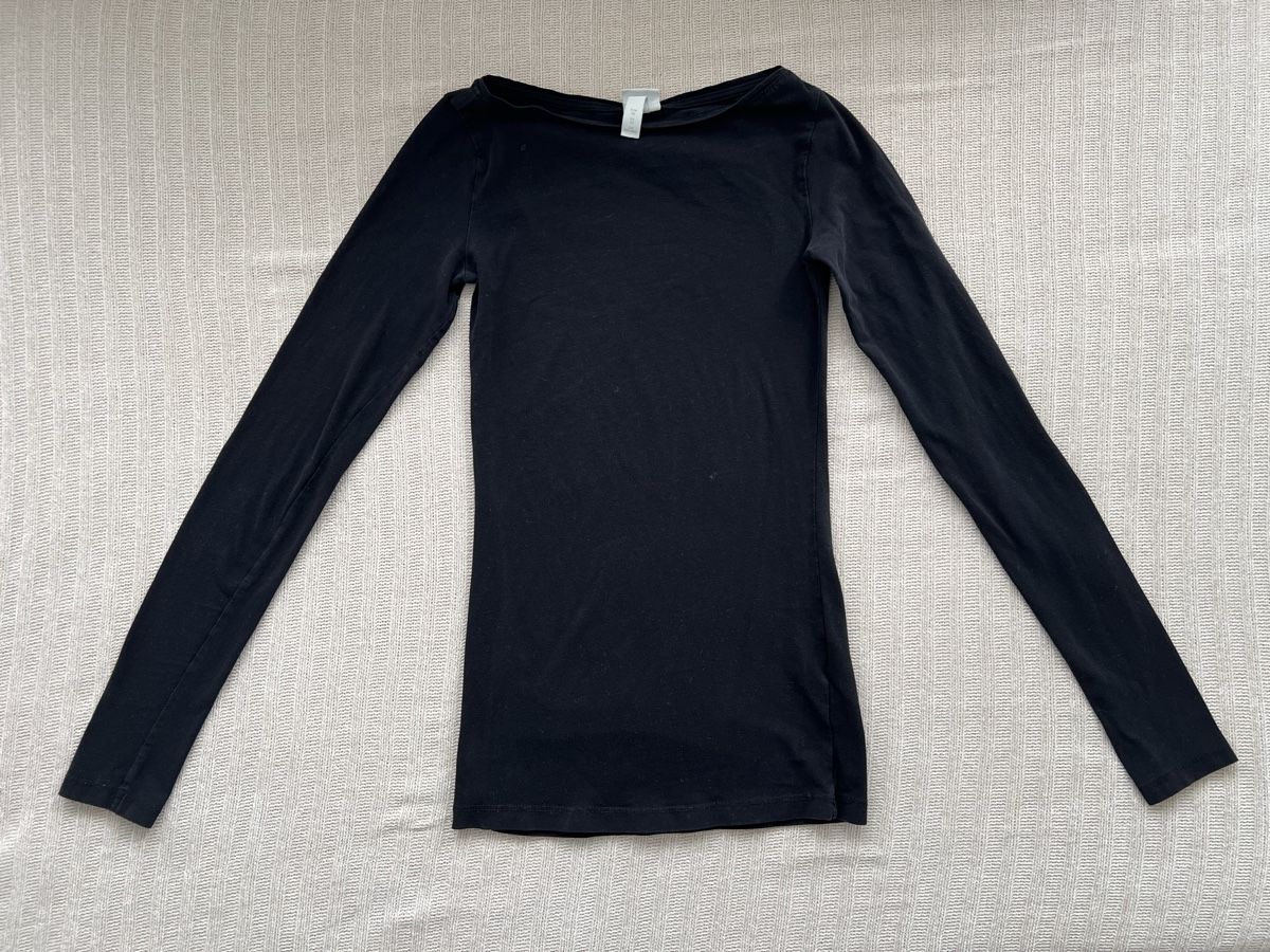 H&M Maglioni & Felpe: Schwarzes Langarmshirt von H&M Basic, Grösse XS – Usato da Zürich venduto da anna_ri