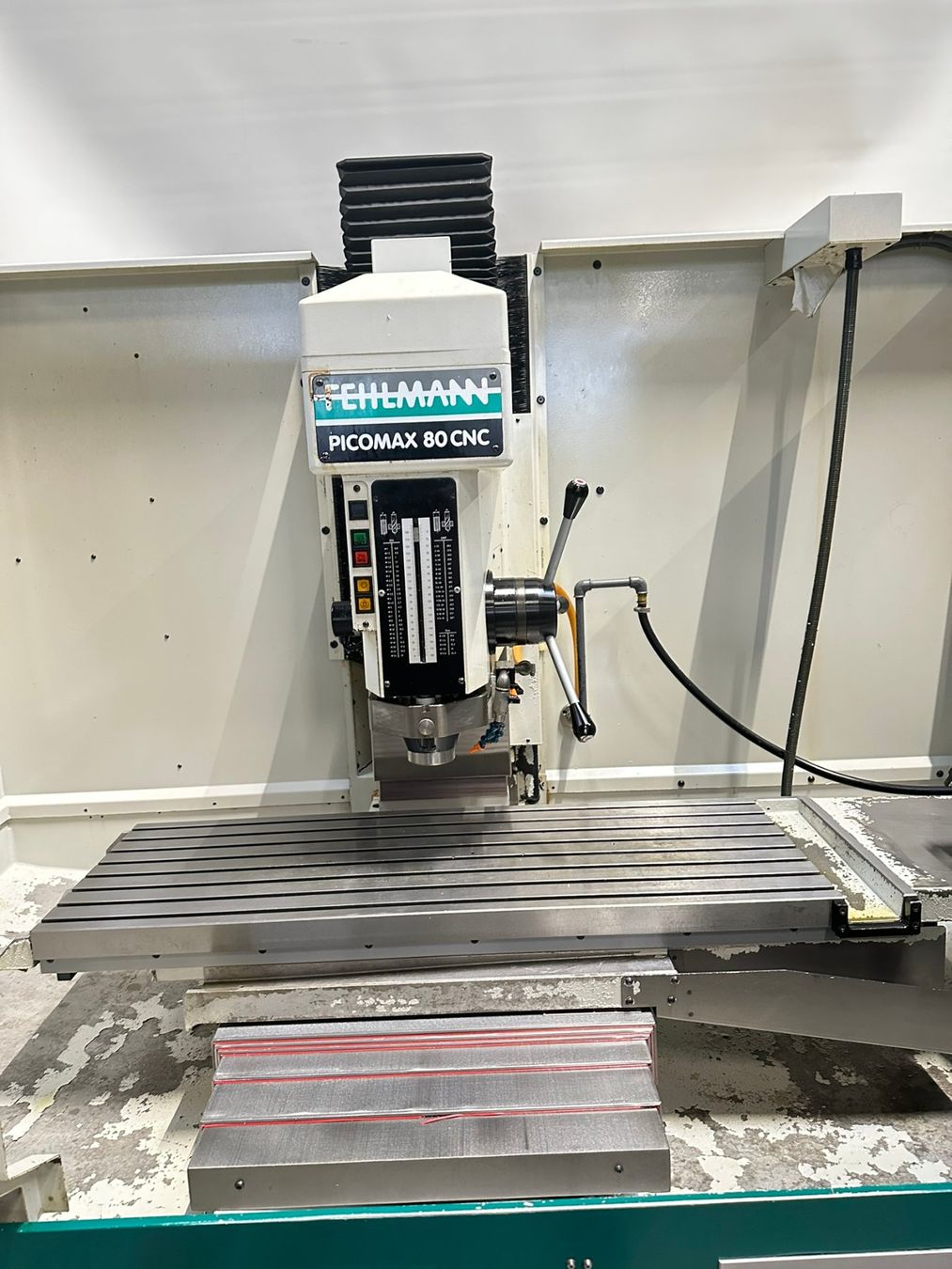 Fehlmann Trapani: Perceuse CNC FEHLMANN Picomax 80 2/3 – Usato da La Chaux-de-Fonds venduto da Greub_Machines 2