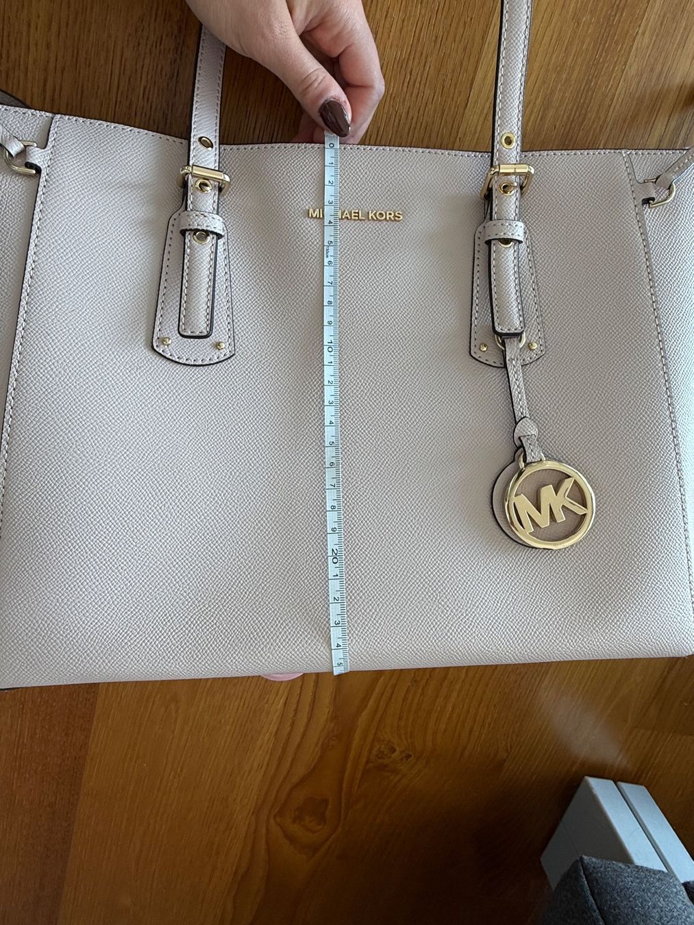 Michael Kors Taschen für Damen: Handtasche Michael Kors – Gebraucht aus Sissach von laura.x4 7