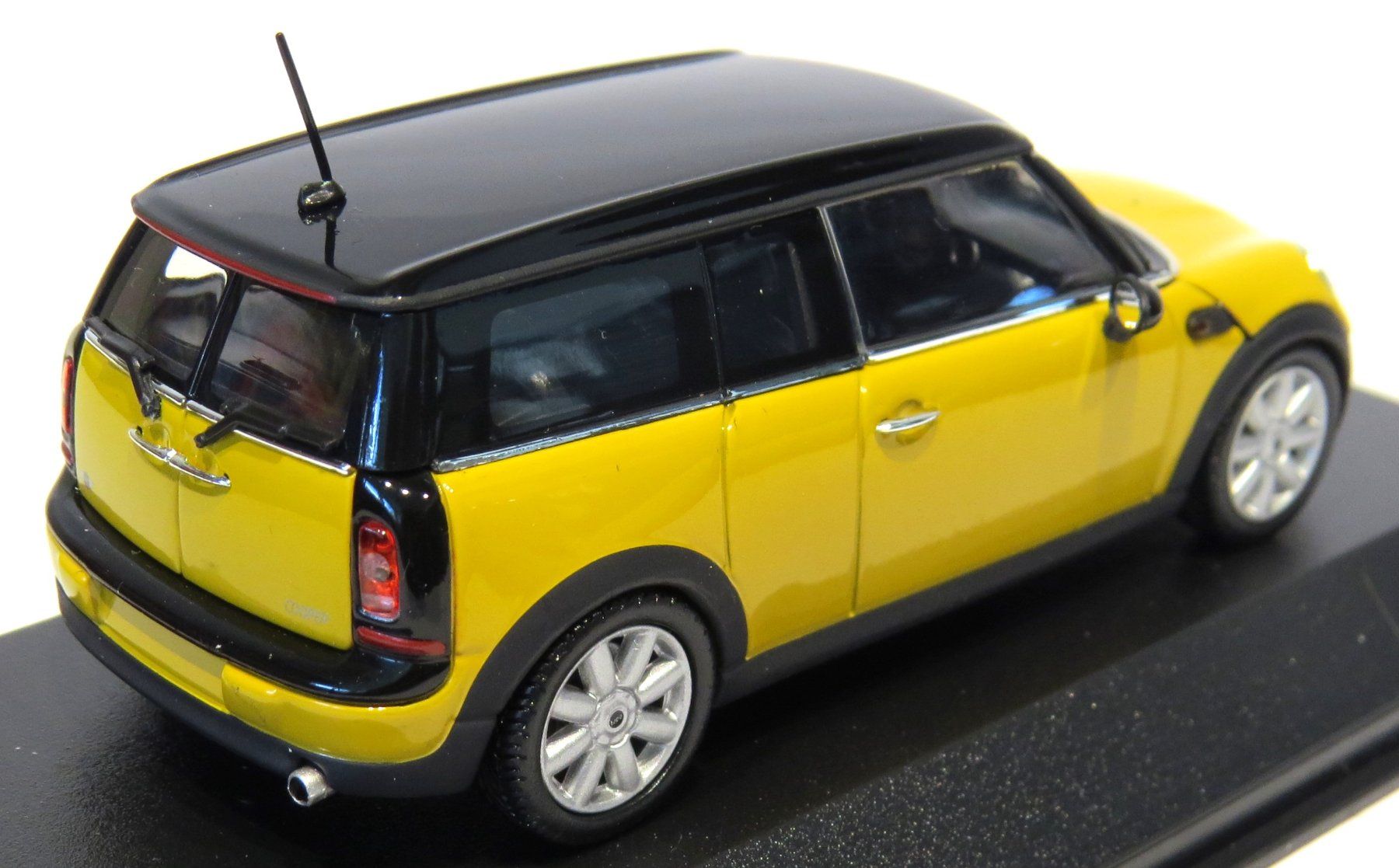 Minichamps Modellini d'auto: 1:43 Mini Clubman – Nuovo e nell'imballaggio originale da Ettingen venduto da Burago 1