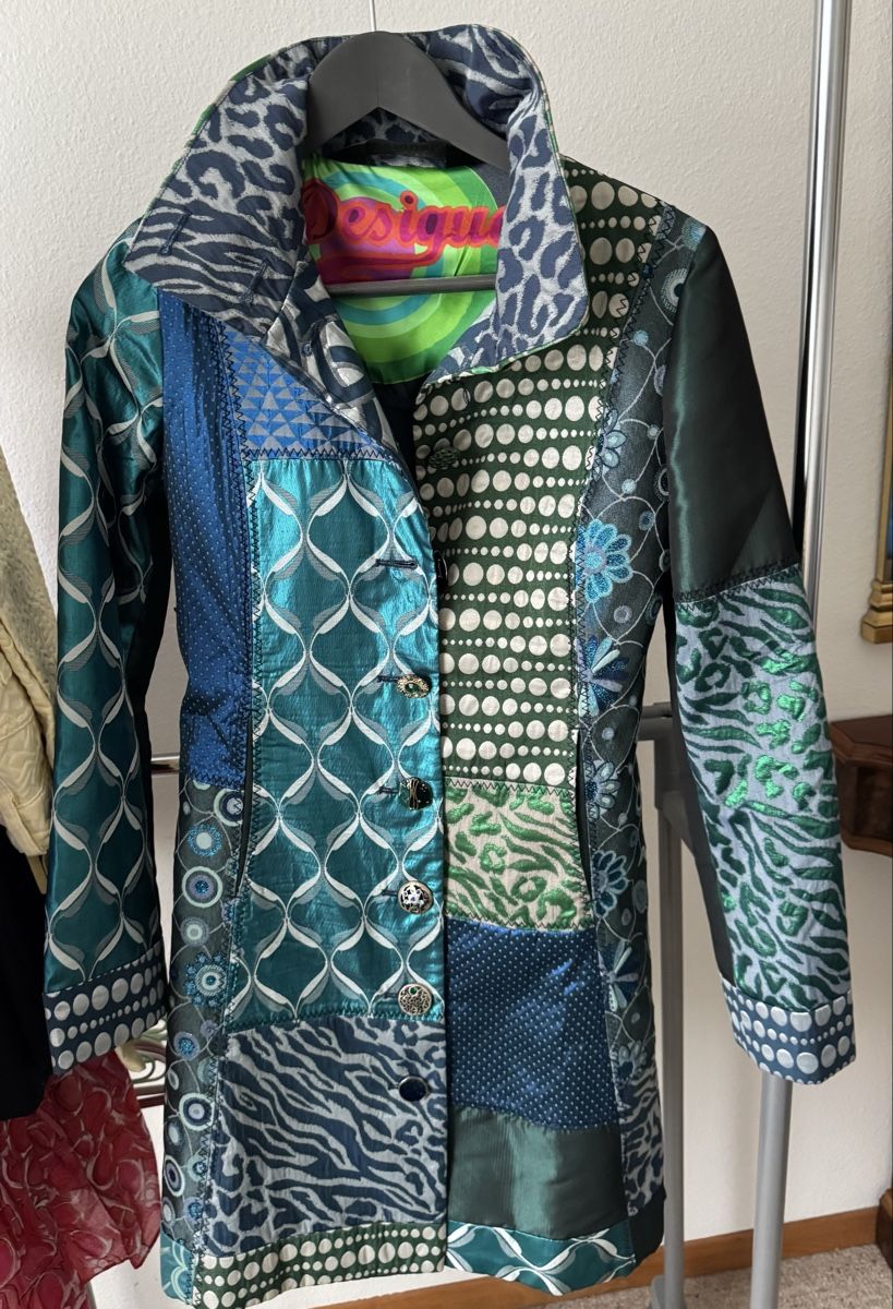 Cappotti: Desigual Jacke / Mantel TOP Zustand – Usato da Freidorf TG venduto da ibipatria