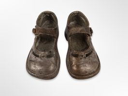 Galvanisierte Kinderschuhe