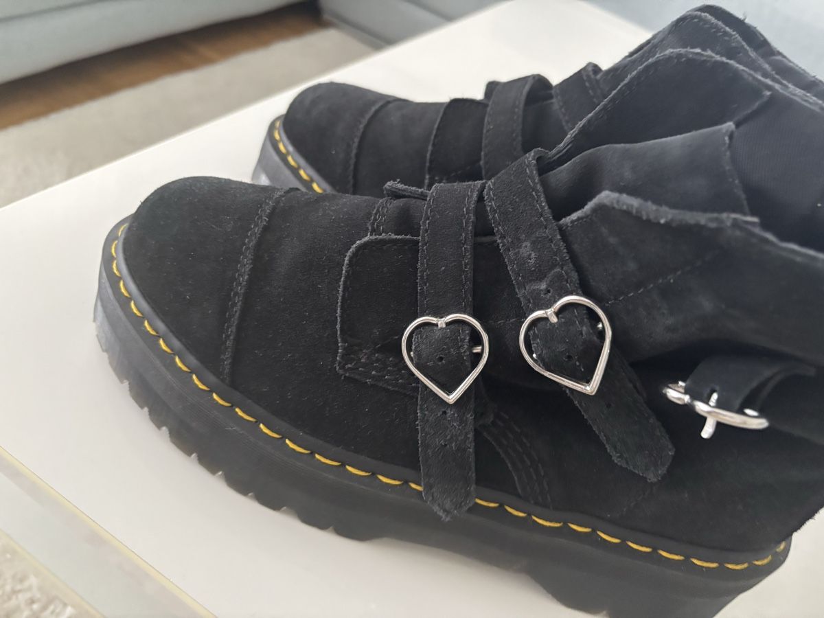 Dr. Martens Damenschuhe: Dr Martens taille 43 dain – Neu (gemäss Beschreibung) aus Brügg BE von rah_mqh8 1