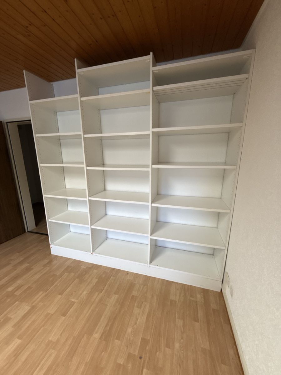 Scaffali: Raumwunder: Grosse weisse Regalwand – Usato da Schaffhausen venduto da Pfurrisprutz 2
