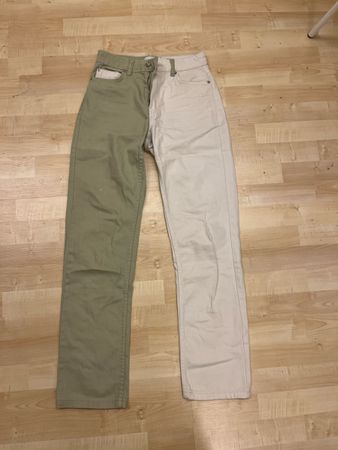 Zweiteilige Bershka Straight Jeans Grösse 34
