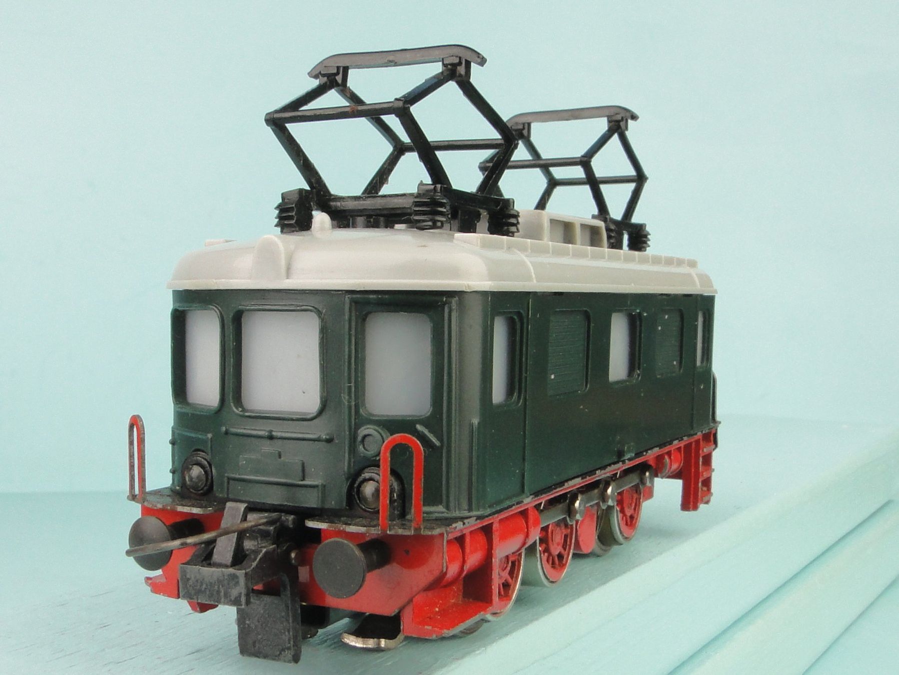 Trix Modellini di ferrovie: TRIX Express H0 BLS Lokomotive – Usato da Bülach venduto da cann11 4