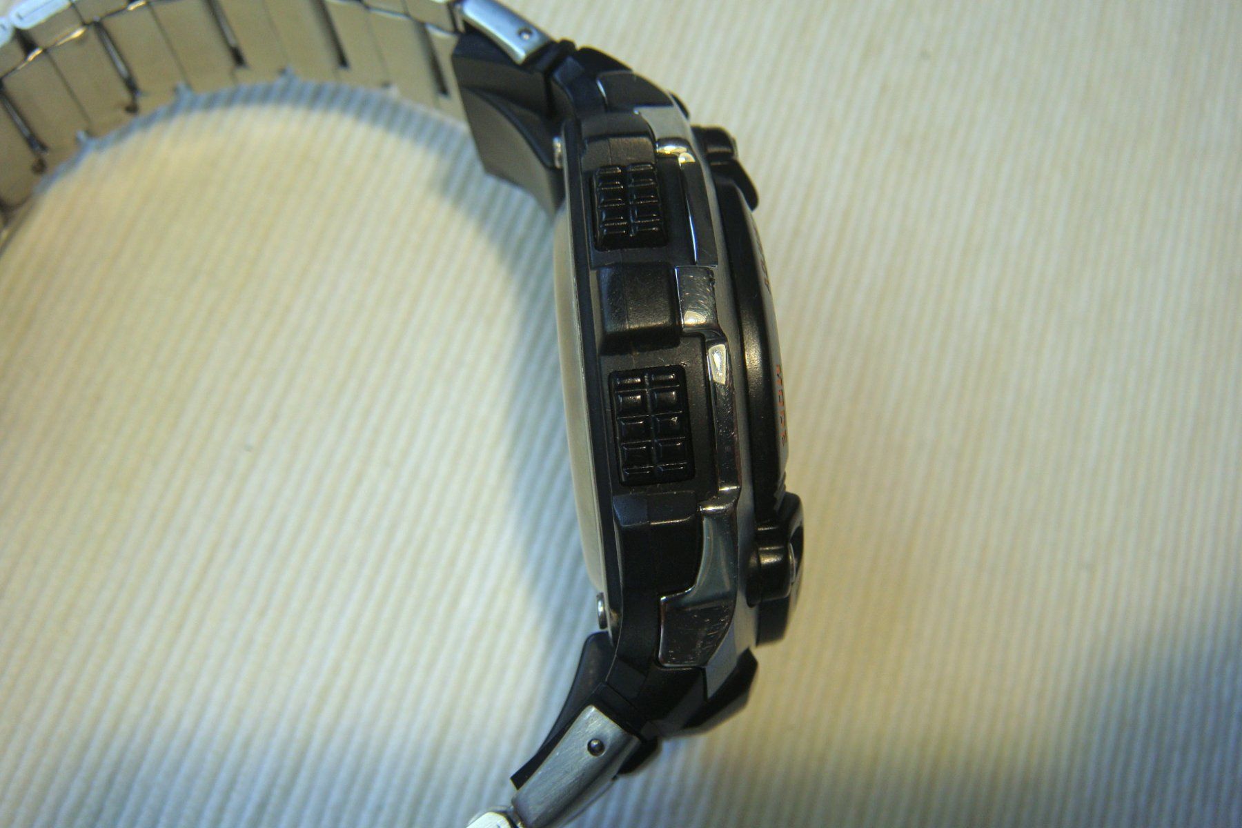 Casio Uhren: Casio AE-2000W – Gebraucht aus Emmenbrücke von kuhn4951 9