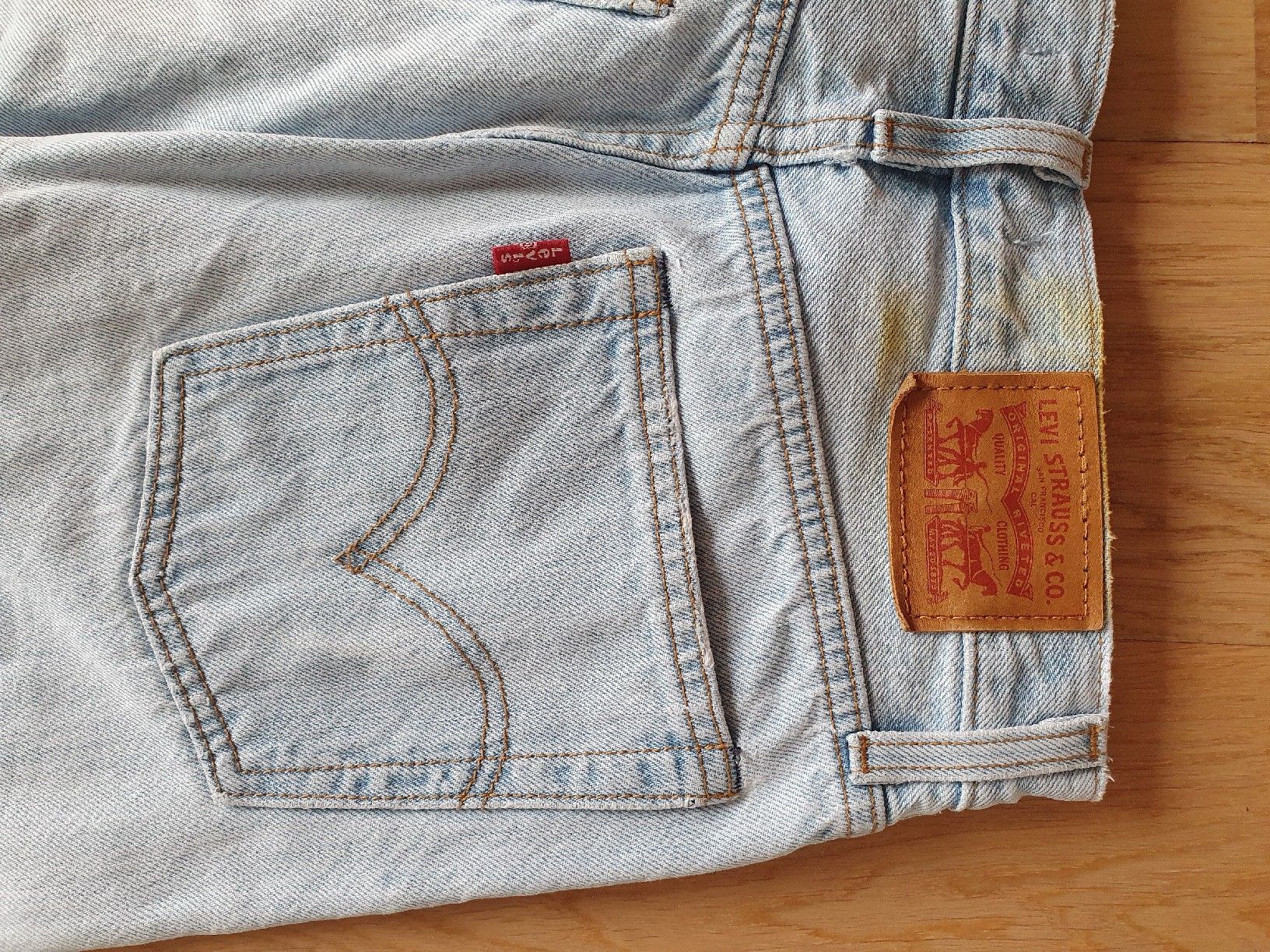 Levi's Jeans: Levis Wedgie Straight – Usato da Zürich venduto da nadiialivia 3