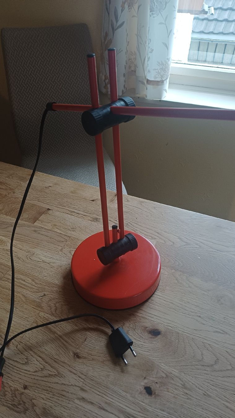Schreibtische: Schöne Bürolampe – Gebraucht aus Flawil von Naphtali 7