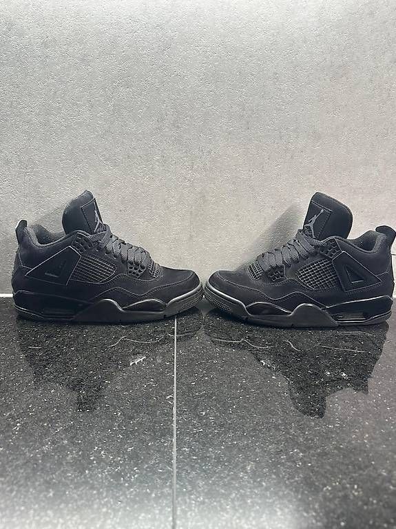 Herrenschuhe: Jordan 4 Black Cat – Gebraucht aus Wallisellen von MarlonH 3