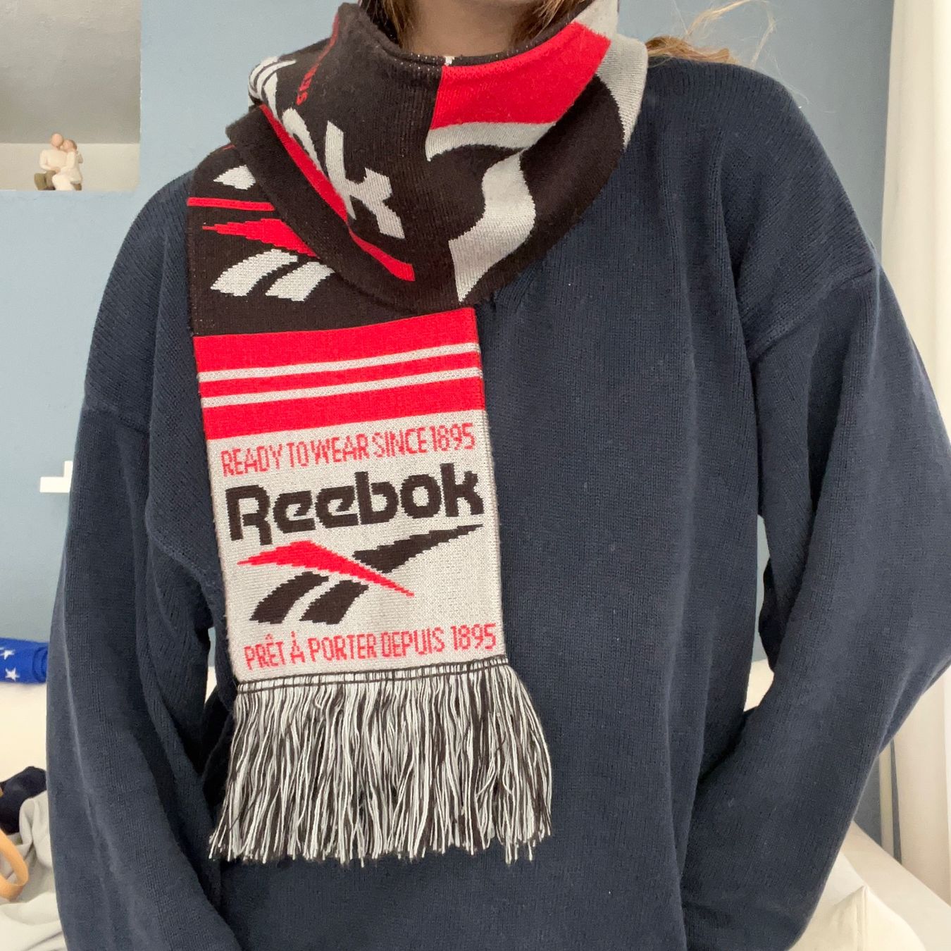 Reebok Foulard & Sciarpe: Reebok Schal Fussball-Style – Usato da Spiez venduto da sophiiiiemariie4 1