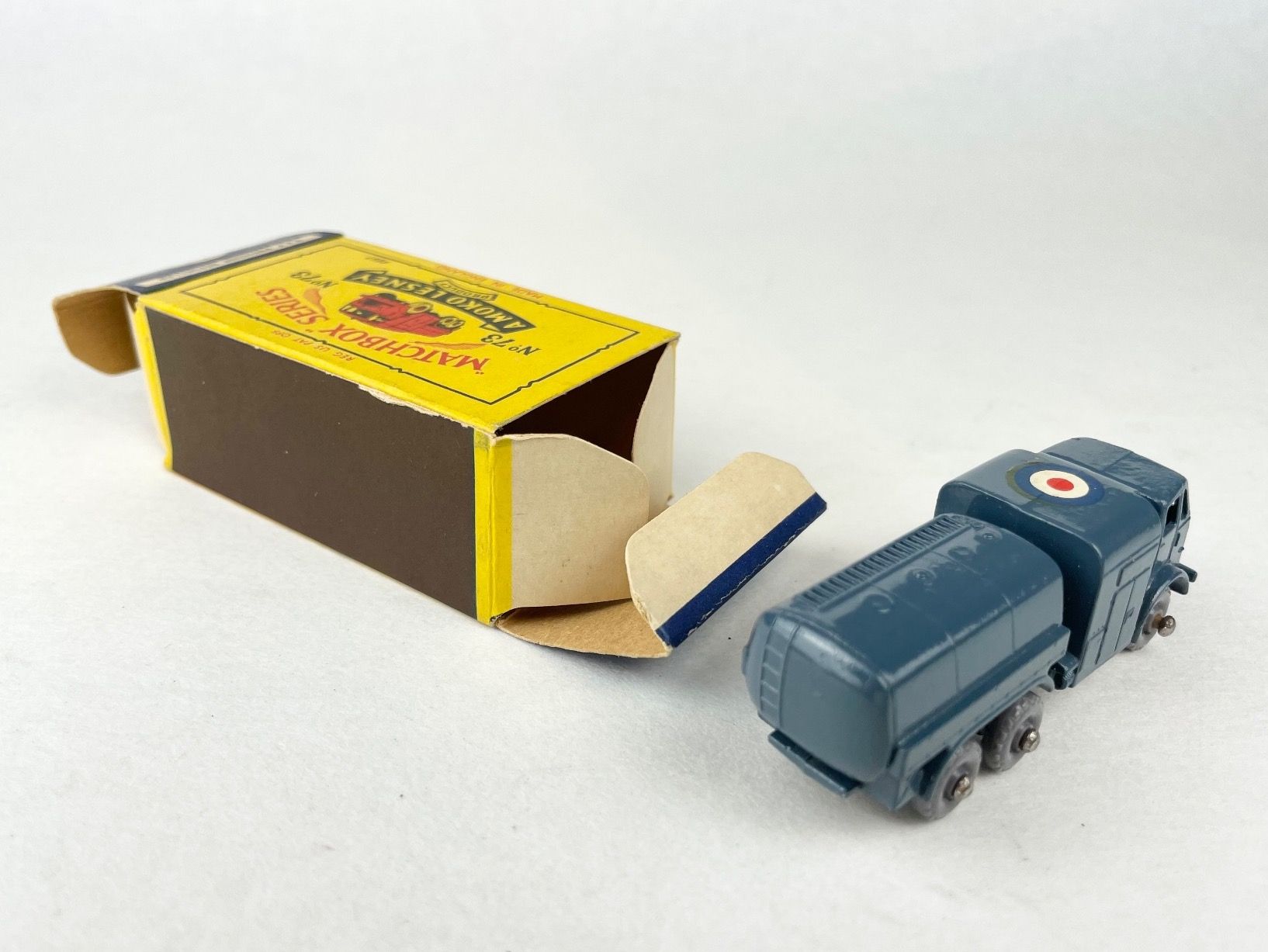 Matchbox Modellini d'auto: Matchbox Moko Lesney 73A RAF Refueller - MINT! – Nuovo (secondo la descrizione) da Genthod venduto da lightyear63 4